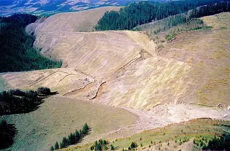 Mas sobre Estabilidad de taludes